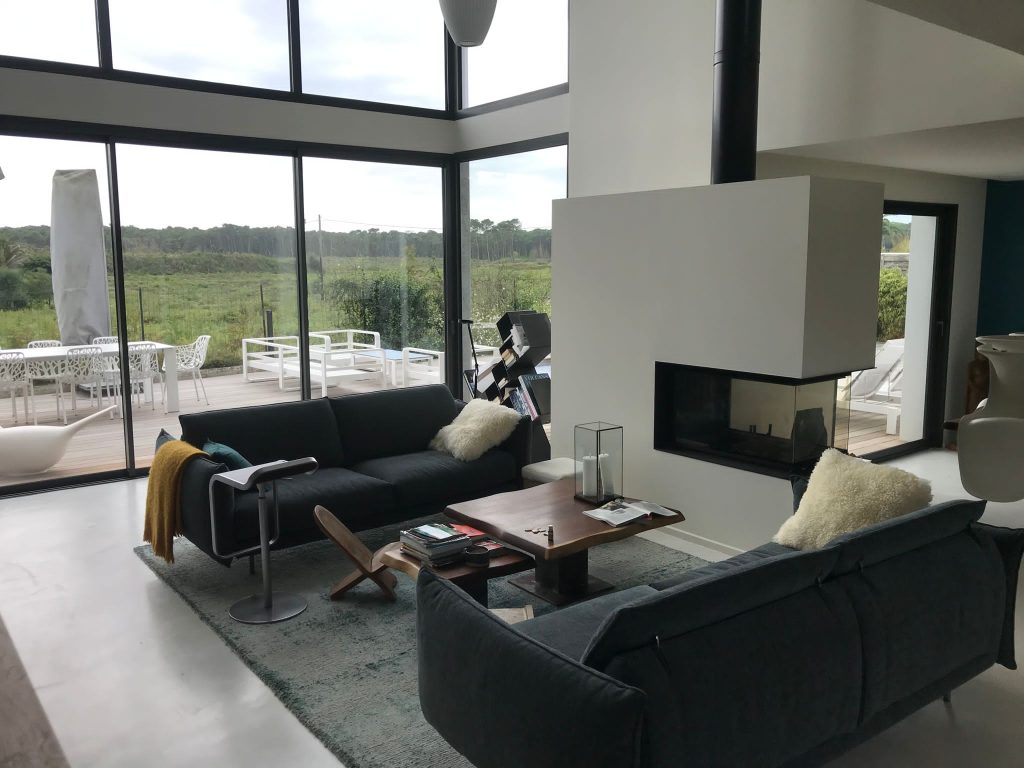 Chantier Unikofloor SP à Anglet – Revêtement minéral décoratif effet béton ciré