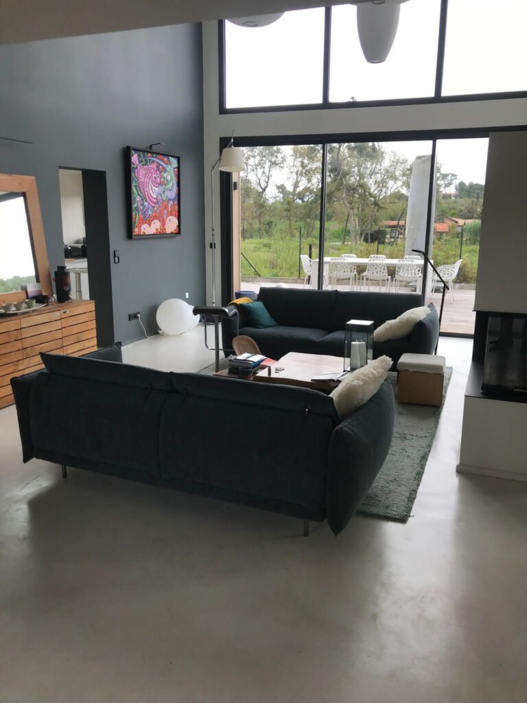 Chantier Unikofloor SP à Anglet – Revêtement décoratif béton ciré